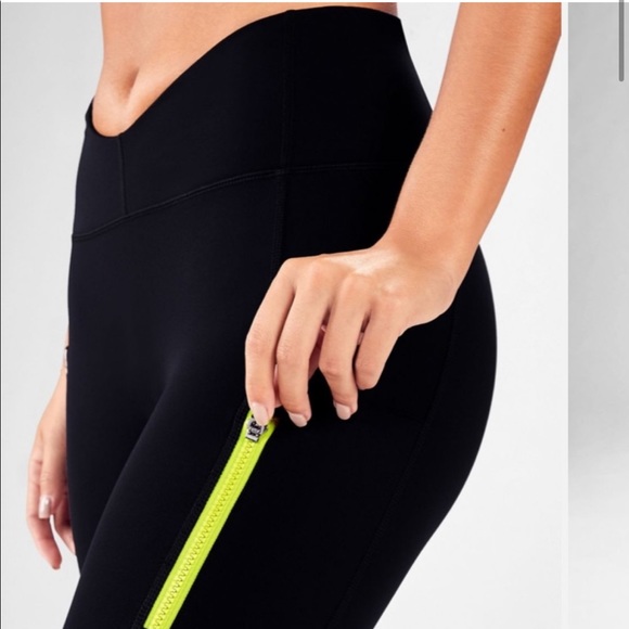 Fabletics Motion 365 Thick Black & Citron Athletic Yoga Pants Workout Leggings S - Picture 6 of 10